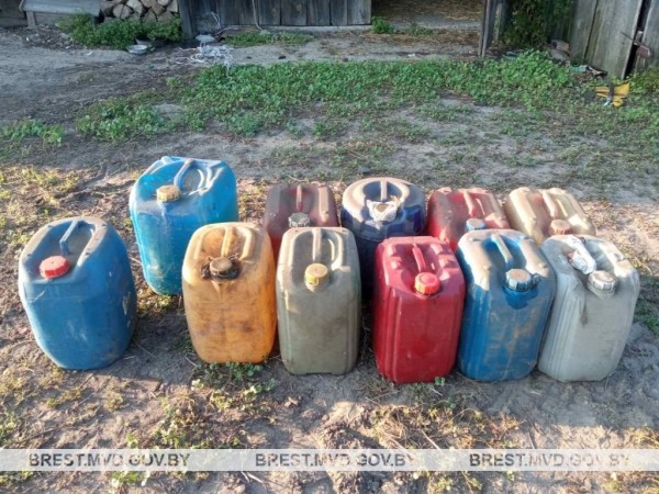 В Брестской области мужчина вез ворованную солярку. Чем все закончилось? В Брестской области мужчина вез ворованную солярку. Чем все закончилось?
