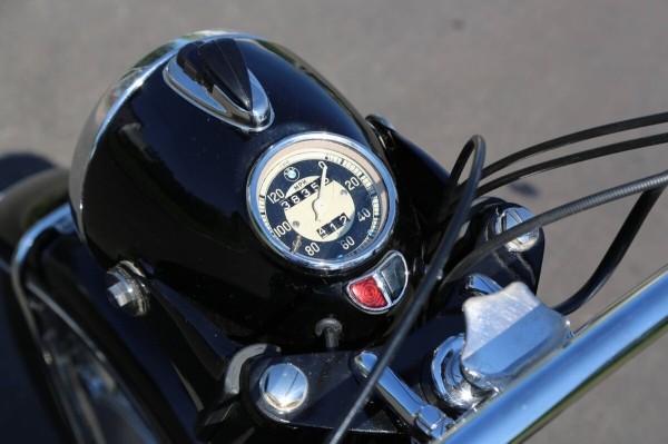 «Проблемой стала растаможка, ведь на раме шестизначный VIN». Белорус про восстановление мотоцикла BMW 1968 г. в. «Проблемой стала растаможка, ведь на раме шестизначный VIN». Белорус про восстановление мотоцикла BMW 1968 г. в.