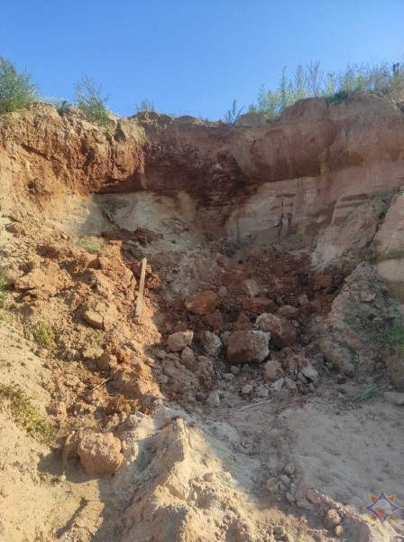 В Слониме 9-летнего мальчика засыпало песком на стройке