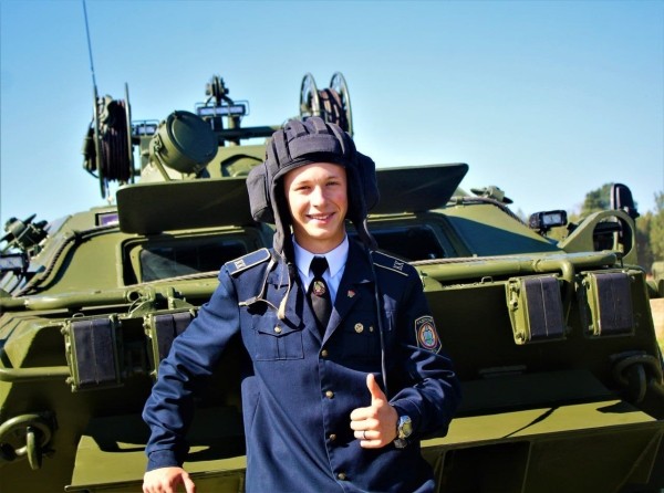 Учащиеся правовых классов средней школы № 28 Бреста побывали на полигоне «Брестский»