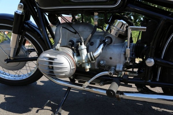 «Проблемой стала растаможка, ведь на раме шестизначный VIN». Белорус про восстановление мотоцикла BMW 1968 г. в. «Проблемой стала растаможка, ведь на раме шестизначный VIN». Белорус про восстановление мотоцикла BMW 1968 г. в.