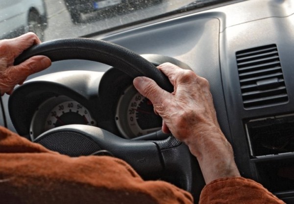 Пенсионерка хочет пригнать машину из-за границы. Заинтересуется ли ей налоговая? Пенсионерка хочет пригнать машину из-за границы. Заинтересуется ли ей налоговая?