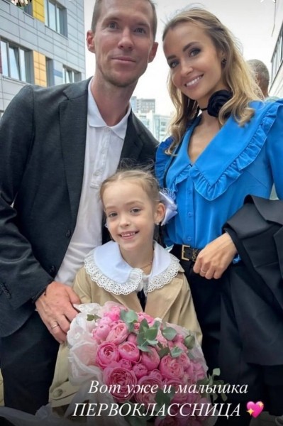 Посмотрели, как белорусские селебрити отвели своих детей в школу