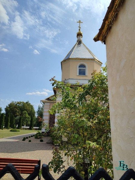 Сакральный памятник Прибужья – церковь Святого Архангела Михаила, расположенная в живописном агрогородке Остромечево Сакральный памятник Прибужья – церковь Святого Архангела Михаила, расположенная в живописном агрогородке Остромечево