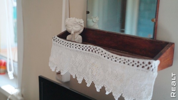 «Мечтаю, что мы здесь состаримся». Семья с тремя детьми купила обычную дачу и круто ее обновляет