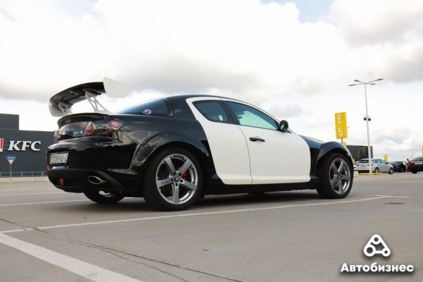 Была полицейской – сейчас немного Opel. Mazda RX-8 и ее необычная история