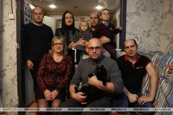 Мать тройняшек рассказала, как за 30 лет менялись меры поддержки многодетных семей Мать тройняшек рассказала, как за 30 лет менялись меры поддержки многодетных семей