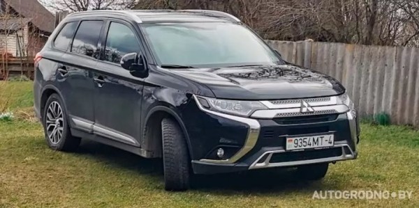 У белоруса в Варшаве угнали Mitsubishi: «Приехал на пару дней в гости – машина исчезла» У белоруса в Варшаве угнали Mitsubishi: «Приехал на пару дней в гости – машина исчезла»