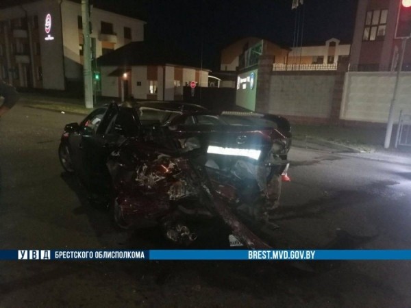 Сегодня в Бресте на Машерова произошло ДТП. Рассказываем подробности Сегодня в Бресте на Машерова произошло ДТП. Рассказываем подробности
