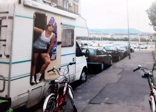 Море кошек и жизнь в доме на колесах: белорусы делятся историями из поездок за границу