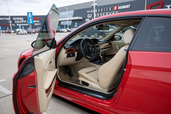 «Крутой подарок на ДР»: девушка из Гродно рассказала о своей BMW «Крутой подарок на ДР»: девушка из Гродно рассказала о своей BMW