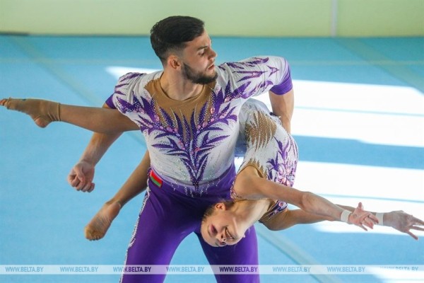 Более 100 спортсменов из Беларуси и России выступают на турнире по спортивной акробатике в Бресте Более 100 спортсменов из Беларуси и России выступают на турнире по спортивной акробатике в Бресте