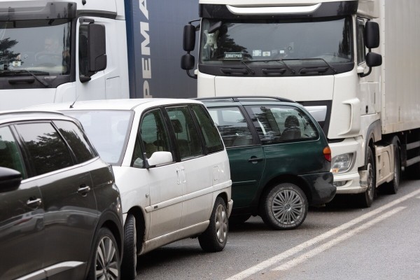 «Ругань здесь обычное дело!» Репортаж с белорусско-литовской границы, где очередь растянулась на неделю «Ругань здесь обычное дело!» Репортаж с белорусско-литовской границы, где очередь растянулась на неделю