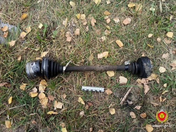 17-летний подросток угнал Volkswagen Passat, «чтобы покататься», но попал в ДТП