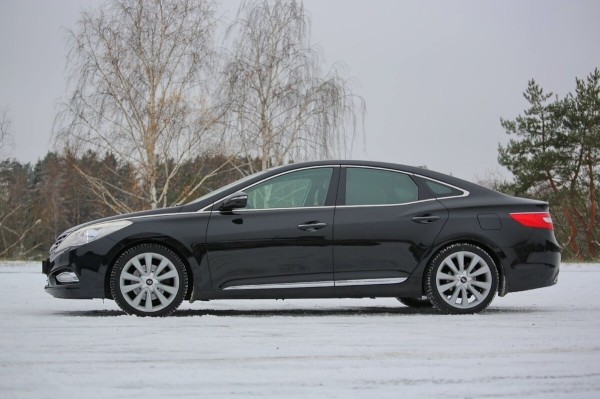 «Отъездил десять лет и ни на секунду не пожалел!». Белорус о владении корейским бизнес-седаном Hyundai Grandeur