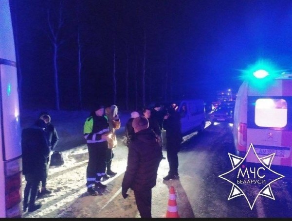 В Беларуси автобус столкнулся с фурой