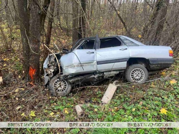 В Березовском районе в результате ДТП пострадал водитель В Березовском районе в результате ДТП пострадал водитель