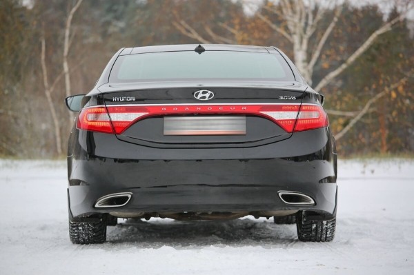 «Отъездил десять лет и ни на секунду не пожалел!». Белорус о владении корейским бизнес-седаном Hyundai Grandeur