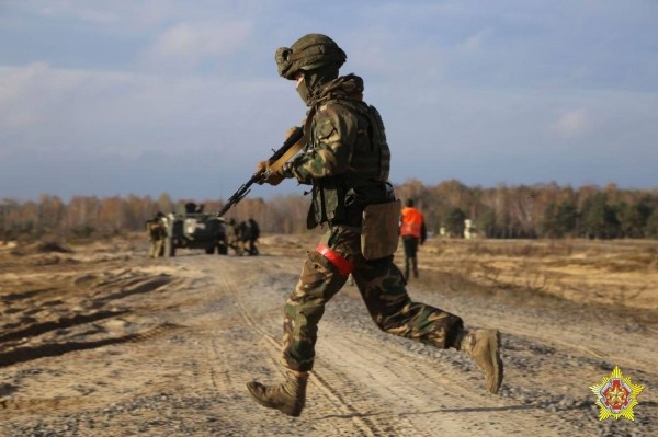 На Брестском полигоне с подразделениями 38-й отдельной гвардейской десантно-штурмовой бригады прошло батальонное тактическое учение с боевой стрельбой