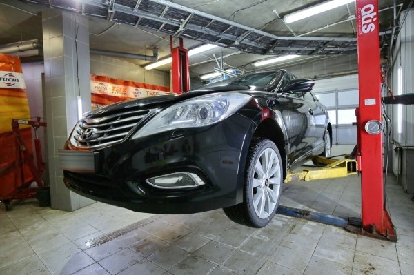 «Отъездил десять лет и ни на секунду не пожалел!». Белорус о владении корейским бизнес-седаном Hyundai Grandeur