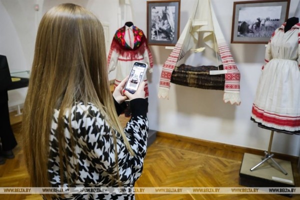 Самобытную культуру Пинско-Ивацевичского региона представили в Художественном музее Бреста Самобытную культуру Пинско-Ивацевичского региона представили в Художественном музее Бреста