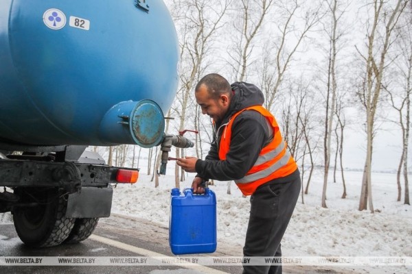 Очередь из фур на подъезде к «Козловичам» растянулась более чем на 30 км