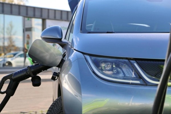 Белорус купил китайский электромобиль, но заряжать на популярных станциях Malanka не может Белорус купил китайский электромобиль, но заряжать на популярных станциях Malanka не может