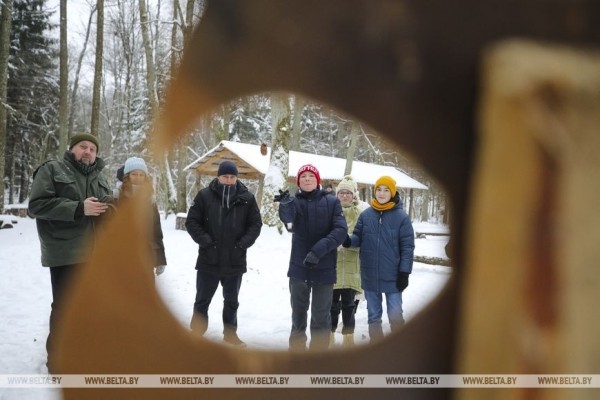 Партизанский Дед Мороз всю зиму будет принимать гостей в Ивацевичском районе