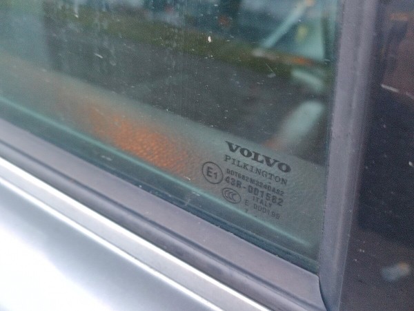 Год не может расстаться с машиной. Белорус продаёт 15-летний Volvo XC90, а никто не берёт! Почему?