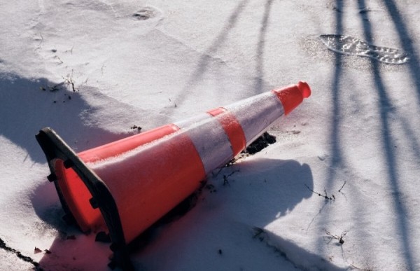 Белорус вернулся домой с конусом под днищем автомобиля, его вычислили по камерам. Что было дальше?