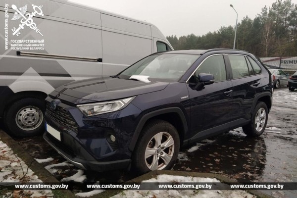 Автомобиль TOYOTA RAV4, находящийся в международном розыске, выявили брестские таможенники Автомобиль TOYOTA RAV4, находящийся в международном розыске, выявили брестские таможенники