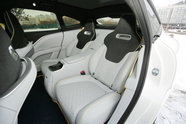 «Когда грянули морозы, заряда гарантированно хватало на 400 км». Белорус о владении роскошным «китайцем» Avatr 11