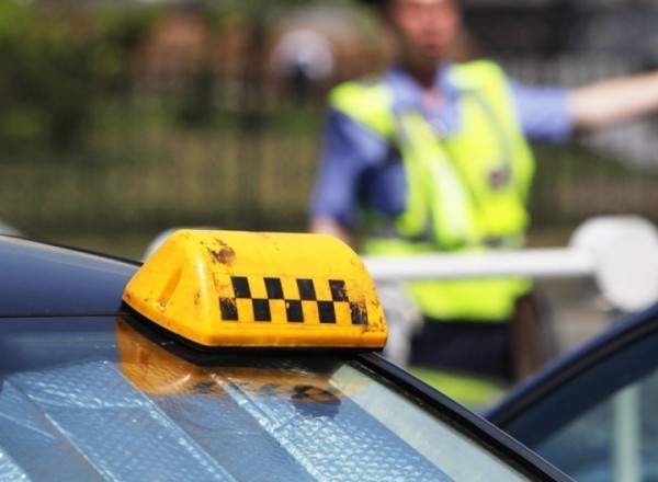 Как таксисты становятся нарушителями поневоле? История от налоговиков о том, что пассажир не всегда прав