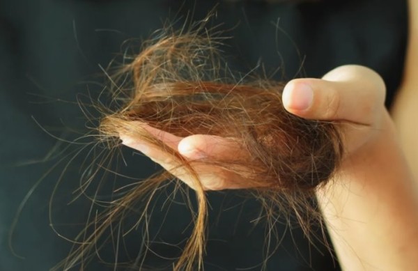 Белорус напал на прохожую и вырвал у нее клок волос Белорус напал на прохожую и вырвал у нее клок волос