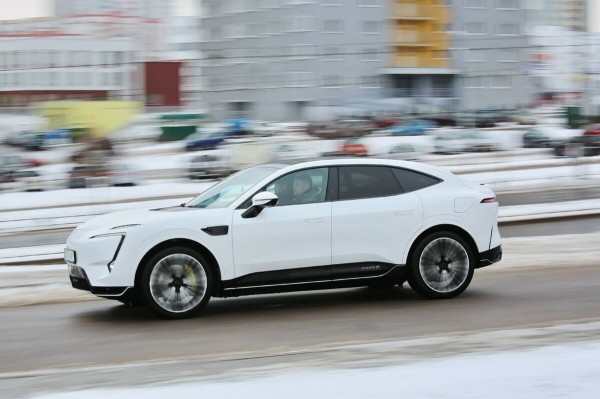 «Когда грянули морозы, заряда гарантированно хватало на 400 км». Белорус о владении роскошным «китайцем» Avatr 11