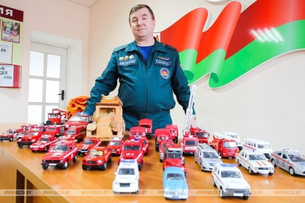 Хобби началось с новогоднего подарка. Житель Жабинки собрал более 270 моделей автомобилей Хобби началось с новогоднего подарка. Житель Жабинки собрал более 270 моделей автомобилей