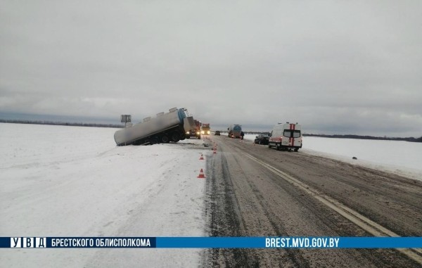 Два человека погибли, семь пострадали в ДТП в Брестской области за неделю Два человека погибли, семь пострадали в ДТП в Брестской области за неделю