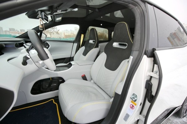 «Когда грянули морозы, заряда гарантированно хватало на 400 км». Белорус о владении роскошным «китайцем» Avatr 11