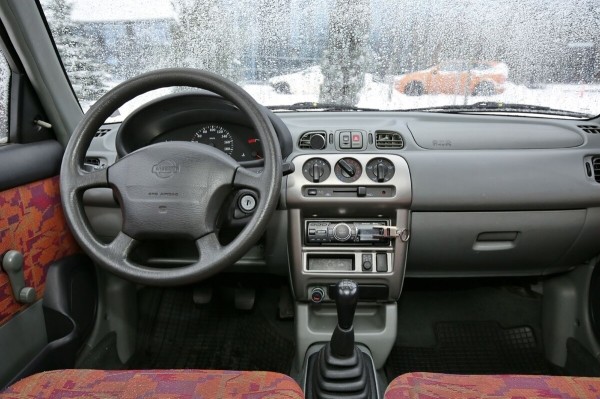 «В Германии хотели сдать на металлолом. А я купил!» Белорус о пригоне «непроходного» Nissan Micra