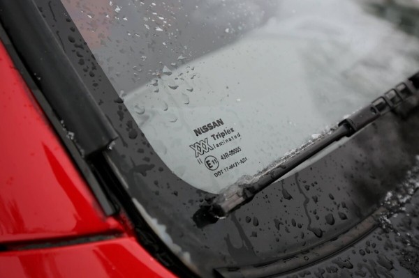 «В Германии хотели сдать на металлолом. А я купил!» Белорус о пригоне «непроходного» Nissan Micra