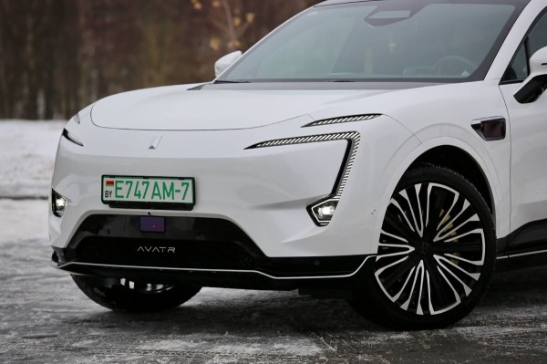 «Когда грянули морозы, заряда гарантированно хватало на 400 км». Белорус о владении роскошным «китайцем» Avatr 11