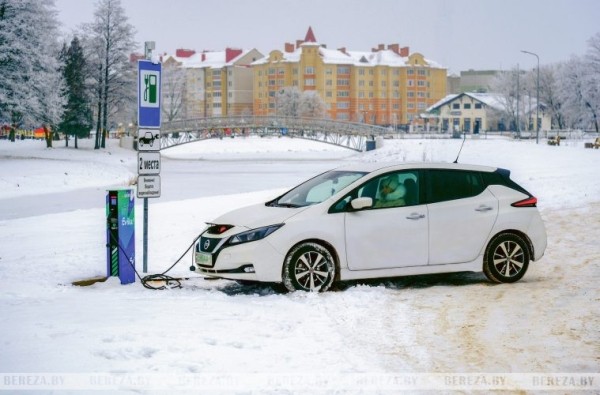 В Березе открылась первая зарядная станция для электромобилей В Березе открылась первая зарядная станция для электромобилей