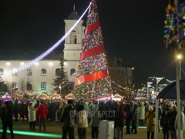Культурно-зрелищное представление «Коляды» пройдет 7 января на площади Ленина в Бресте