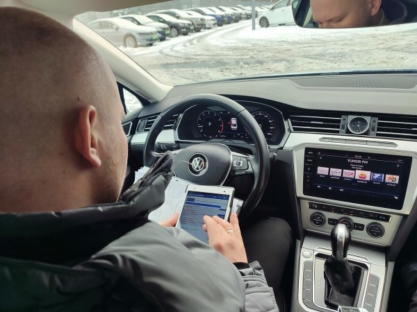 Этот «Пассат» в продаже уже несколько месяцев. И никто не звонит! Что не так с машиной? Этот «Пассат» в продаже уже несколько месяцев. И никто не звонит! Что не так с машиной?