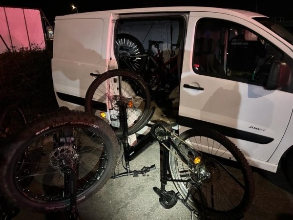 В Польше на парковке проверили Citroen белоруса. А в нем – электровелосипеды на 25 тысяч $ без документов В Польше на парковке проверили Citroen белоруса. А в нем – электровелосипеды на 25 тысяч $ без документов