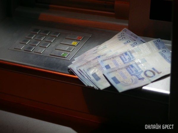 Как живет молодая семейная пара на 2900 рублей