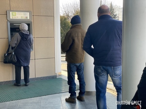 Сколько в Беларуси платежных карт, инфокиосков и банкоматов – смотрим статистику Сколько в Беларуси платежных карт, инфокиосков и банкоматов – смотрим статистику