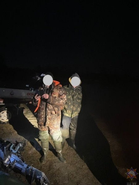 Двух рыбаков спасли ночью в Столинском районе Двух рыбаков спасли ночью в Столинском районе