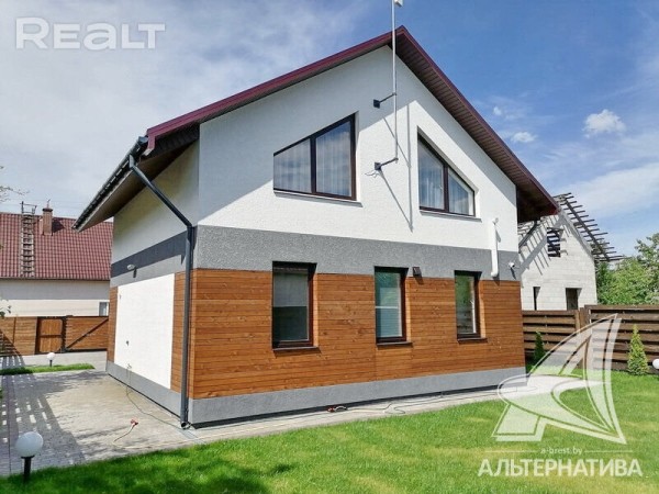 Нашли самую дорогую дачу Бреста. Вот как она выглядит