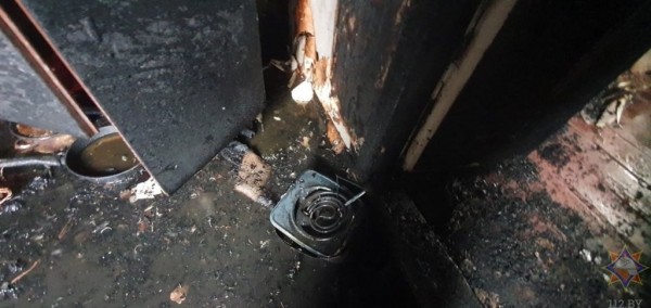 Мужчину спасли при пожаре в Кобринском районе Мужчину спасли при пожаре в Кобринском районе